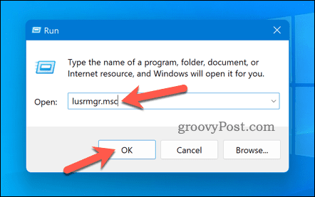 Abra lusrmgr en Windows 11
